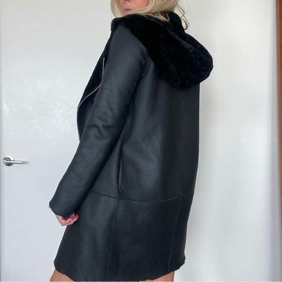 Sandro | Bala Reversible Real Lamb Shearling Coat - Picture 7 of 12